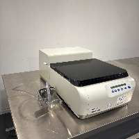 Eppendorf 5305 Concentrator Plus Centrifuge image 0